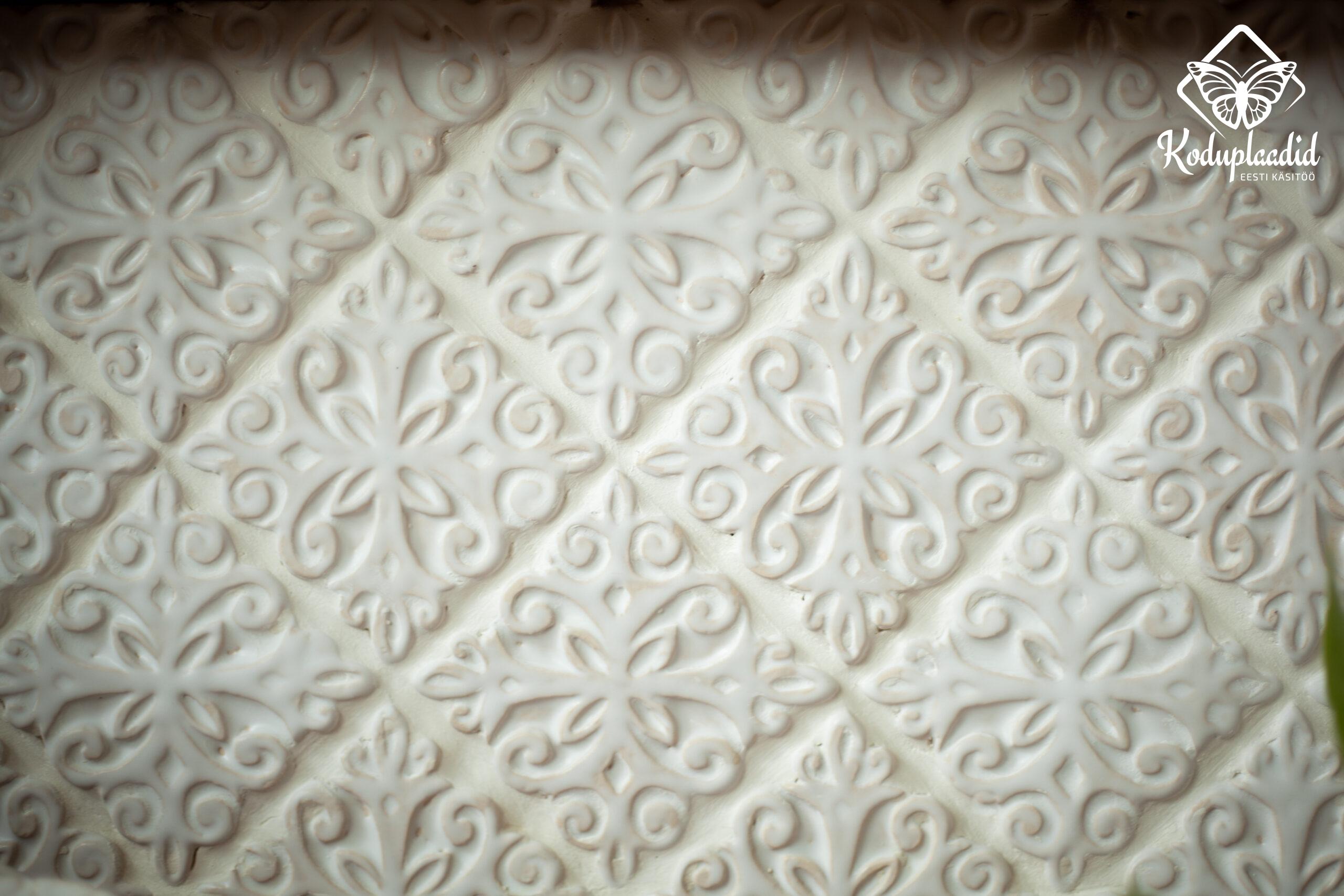 Koduplaadid, käsitööplaadid, sisekujundus, maakodu, seinaplaadid, interjöör