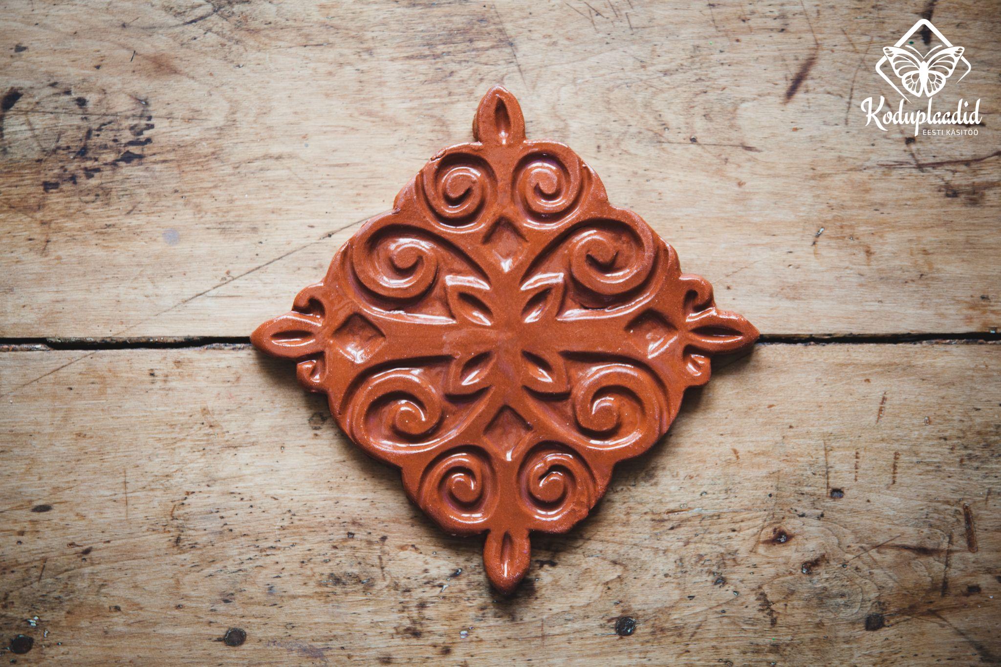 Koduplaadid, käsitööplaadid, maakodu, sisekujundus, interjöör, punane tellis